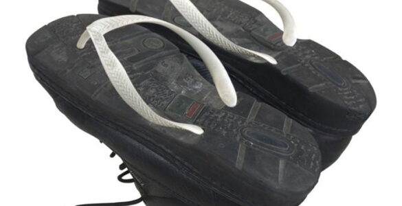 Toni Prat. Poesía visual XVI 1 Zapatillas