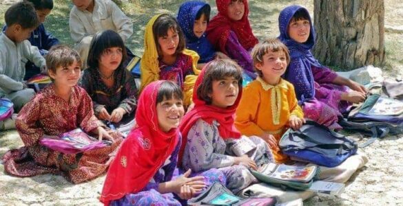 Los niños, fragmentos de Dios 24 Los niños