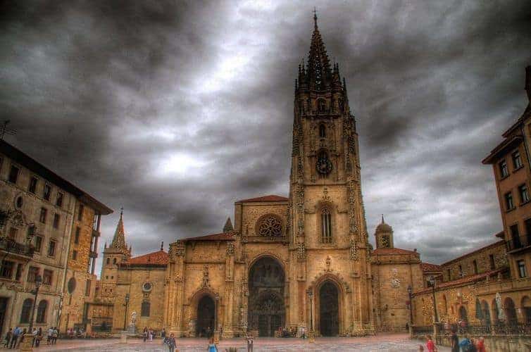 Catedral de Oviedo Catedral de Oviedo