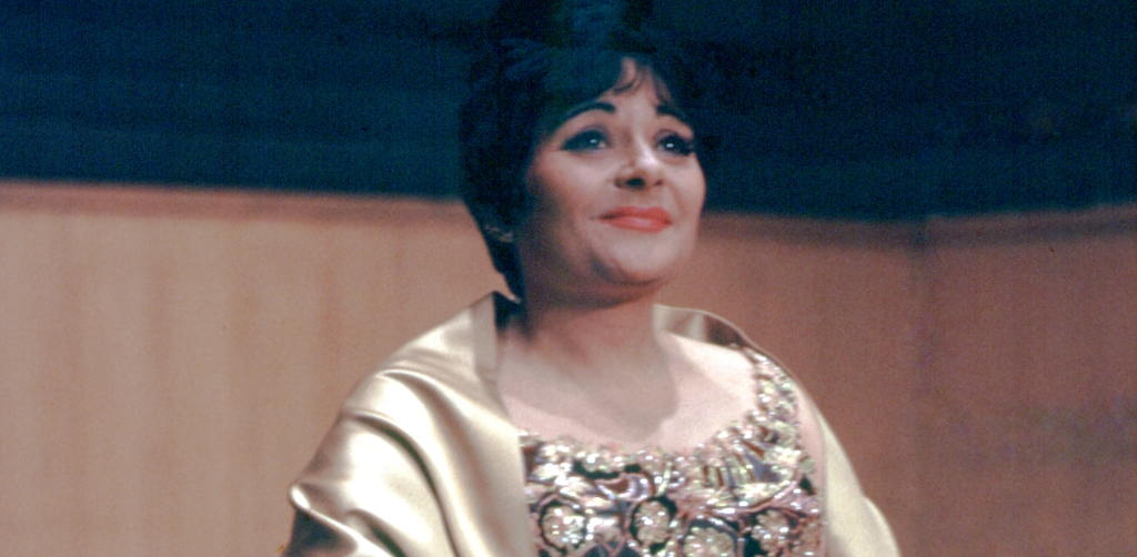 Victoria delos Ángeles