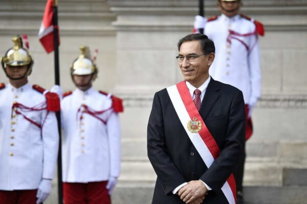 Perú: el nuevo tablero político 1 Martín Vizcarra