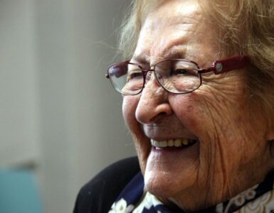 MONTSERRAT ABELLÓ
