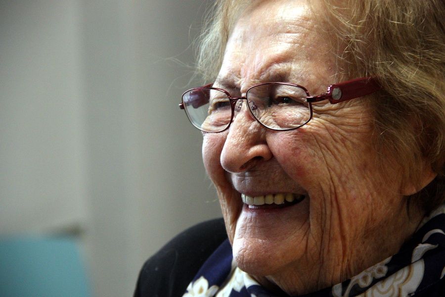 MONTSERRAT ABELLÓ