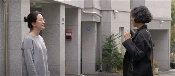 The woman who run (Hong Sangsoo, 2020)
