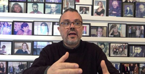 Escritura y lectura de los versos de un poema 93 ESCRITURA Y LECTURA DE LOS VERSOS DE UN POEMA.
