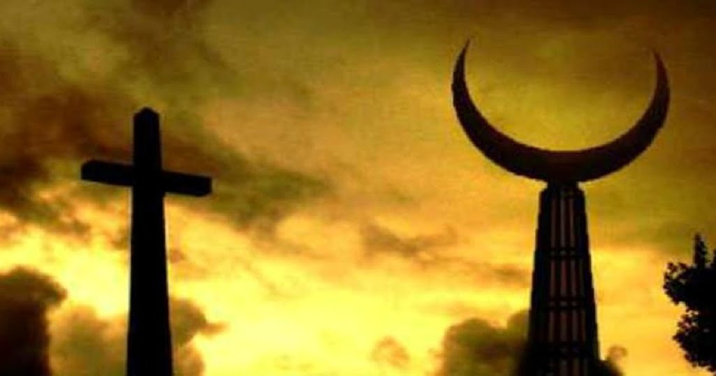 La cruz y la media Luna