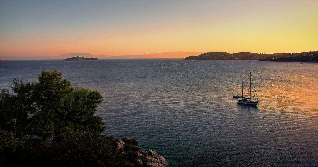 Navegar en Grecia con amigos
