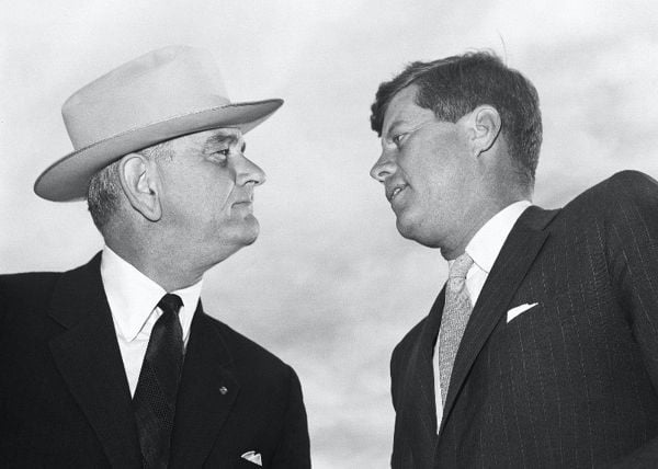Final del Che, de la URRS y comienzo de la realidad 2 Lyndon Johnson con JFK