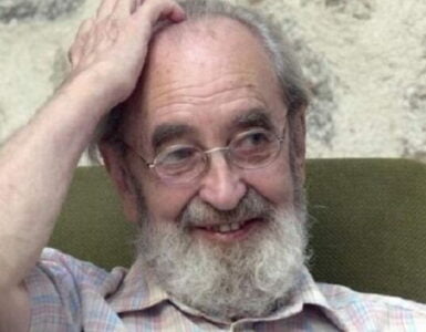 Ángel González