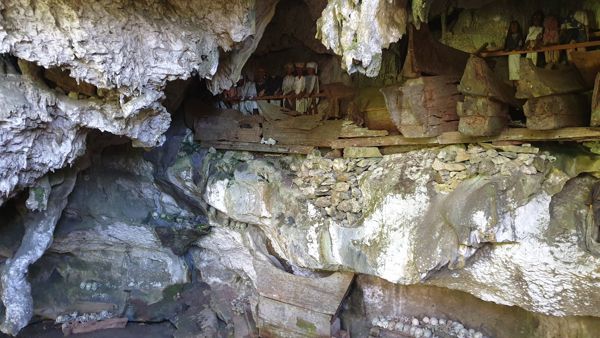 Cuevas Toraja