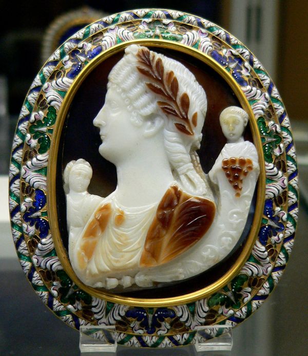 Valeria Mesalina, Valeria Mesalina,