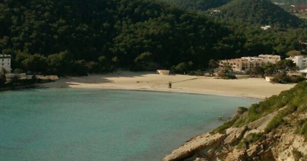 Cala Llonga Hotel El Pinar