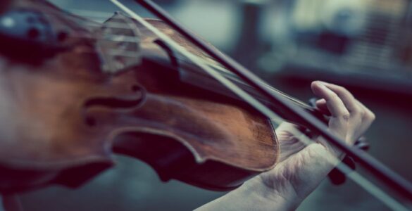 ¿Cómo la música se ha convertido en el motor del cambio social en el siglo XXI? 5 Musicología