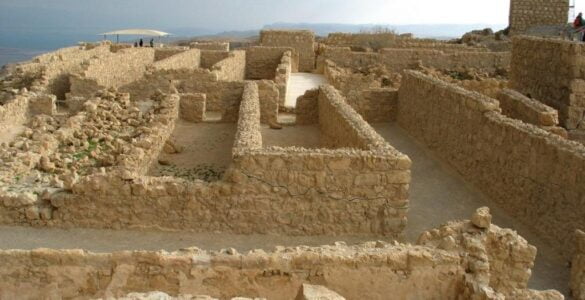 Masada: resumen de una lucha contra Roma 3 Almacenes de Masada