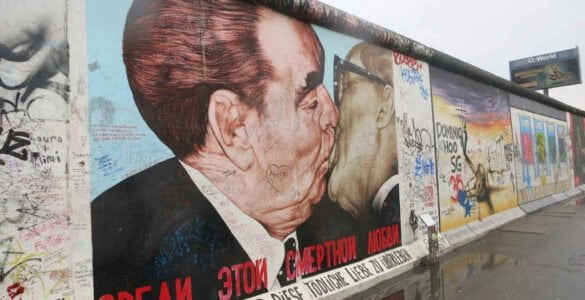 El Muro de Berlín: consecuencias de un mundo enfrentado 13 Muro de Berlin pintadas