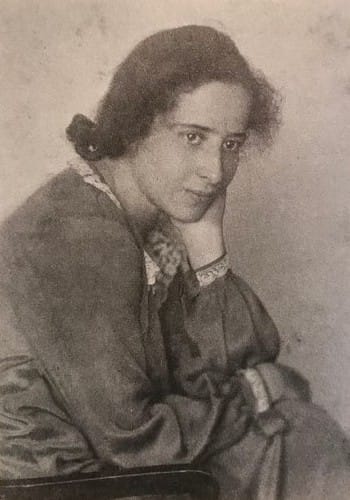 Hannah Arendt Hannah Arendt