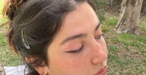 "Debajo del lenguaje solo hay niñas llorando", de Paula Escrig Peris 5 Paula Escrig Peris