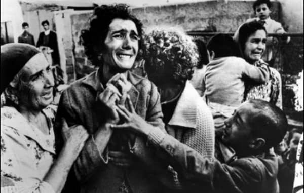 Tragedias nacionales y fin de las Juntas 2 Grecia