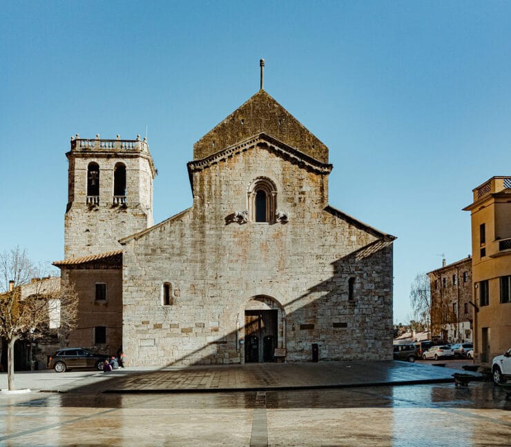 4 pueblos de España imperdibles 2 besalu 2