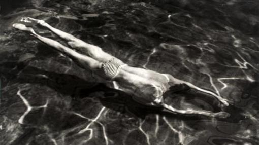 «Nadador bajo el agua», de André Kertész
