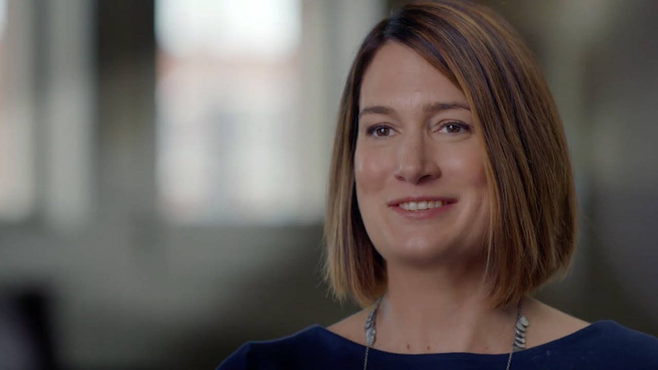 Gillian Flynn