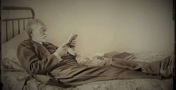 Gigantes intelectuales 12 Cándido ANSEDE. Miguel de Unamuno leyendo en su casa de la calle de Bordadores. Salamanca, 1925. (Archivo Ansede. Ayuntamiento de Salamanca. Filmoteca de Castilla y León).