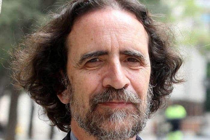 La cortesía de los suicidas